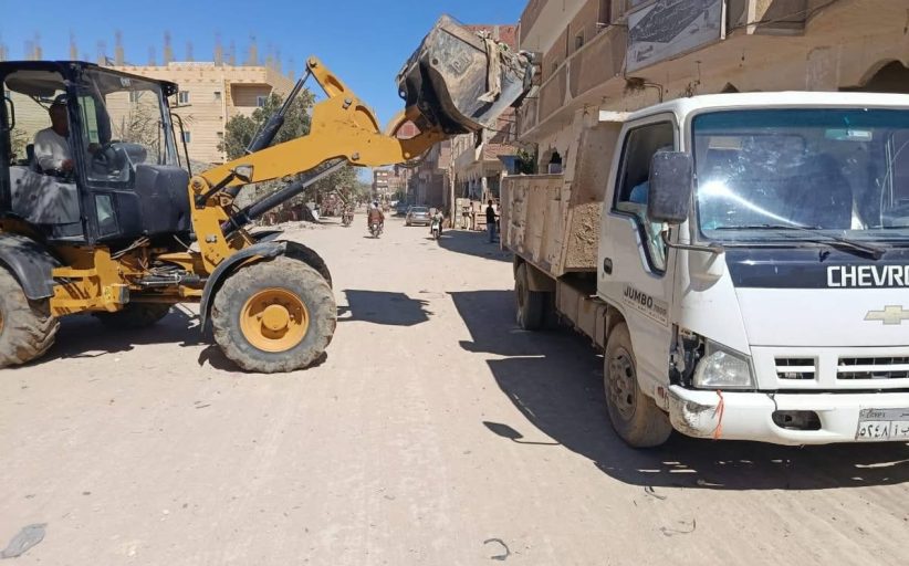 حملات مكثفة للنظافة ورفع الإشغالات وتحسين المظهر الحضاري بمراكز الفيوم