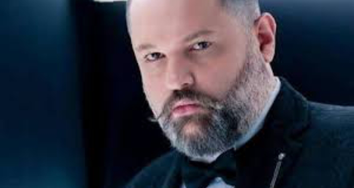 تعرض محمد محمود عبد العزيز لكسر في القدم ويطمئن جمهوره