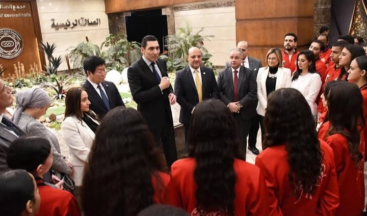 وزير الشباب والرياضة يلتقي لاعبي منتخب الجمباز قبل المشاركة في البطولة الأفريقية