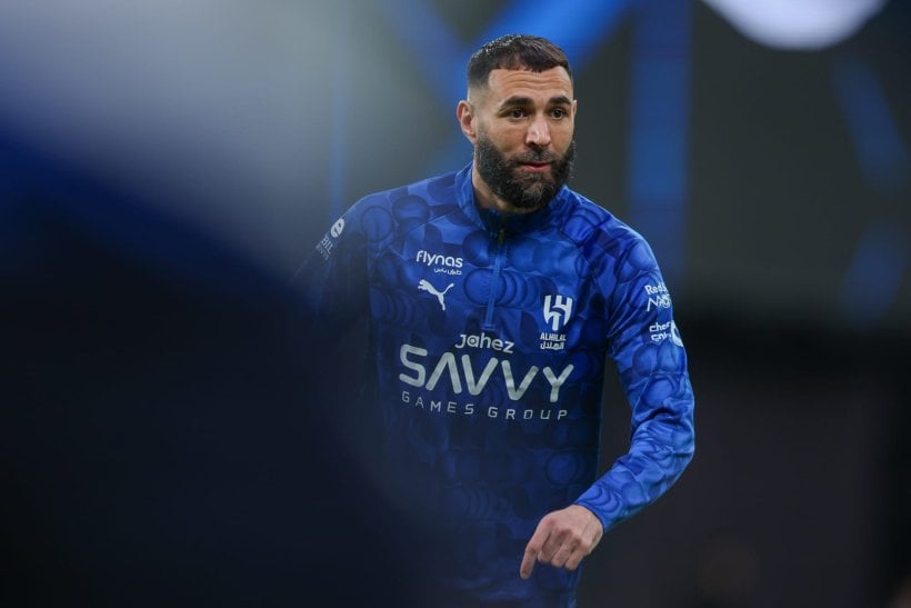 إصابة كريم بنزيما تربك الهلال أمام النصر خلال قمة الدوري السعودي المثيرة