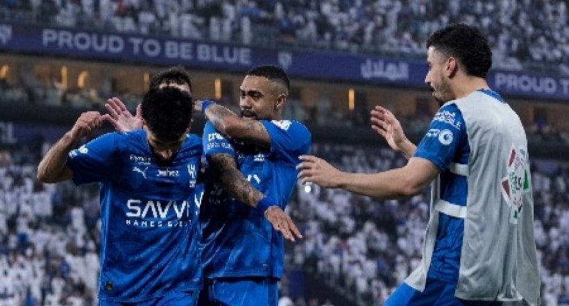 الهلال يرفض الاستسلام ويؤجل حسم دوري روشن حتى الجولة الأخيرة المثيرة