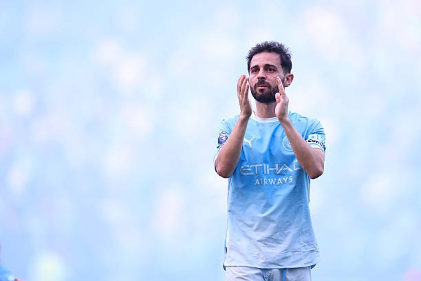 برشلونة يعيد التفكير بصفقة برناردو سيلفا بعد تطورات مفاجئة هذا الصيف