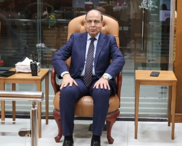 من داخل مركز السيطرة.. محافظ المنيا يعلن الطوارئ القصوى لمواجهة العاصفة الترابية