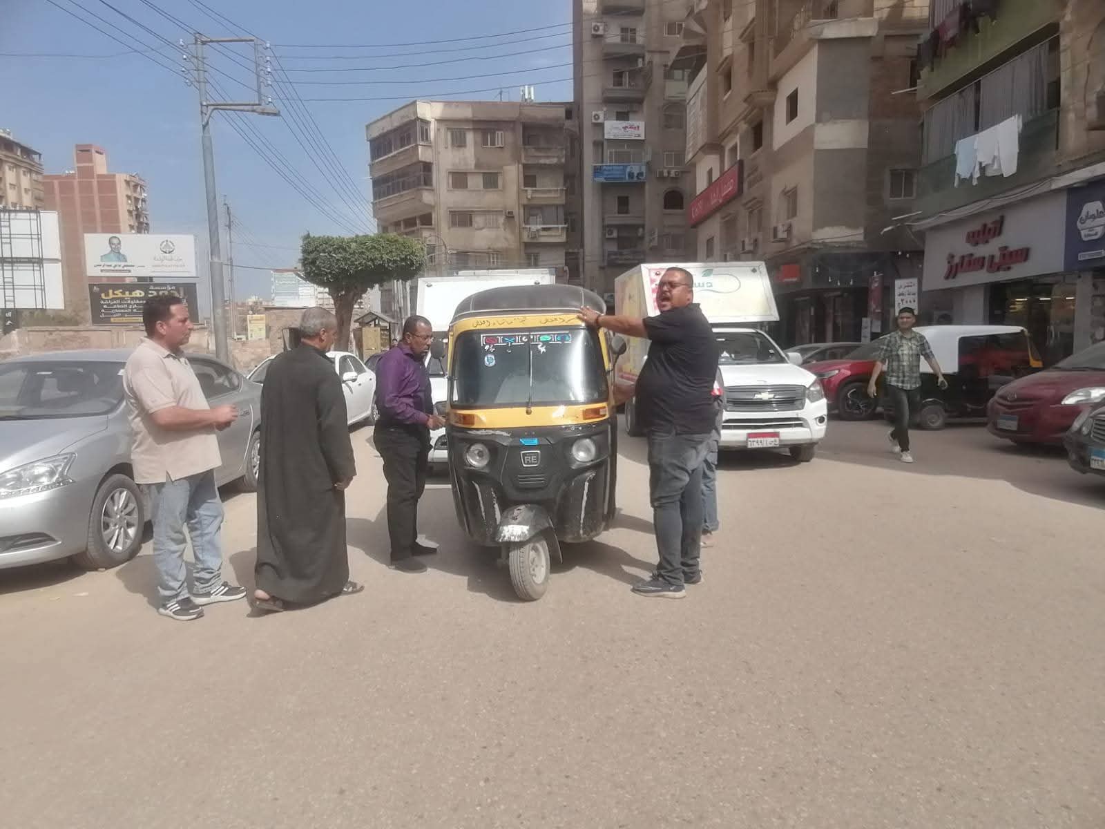 محافظ الدقهلية يقود حملات مكثفة للحد من التلوث السمعي.. ومصادرة 35 جهاز صوت بميت غمر والجمالية