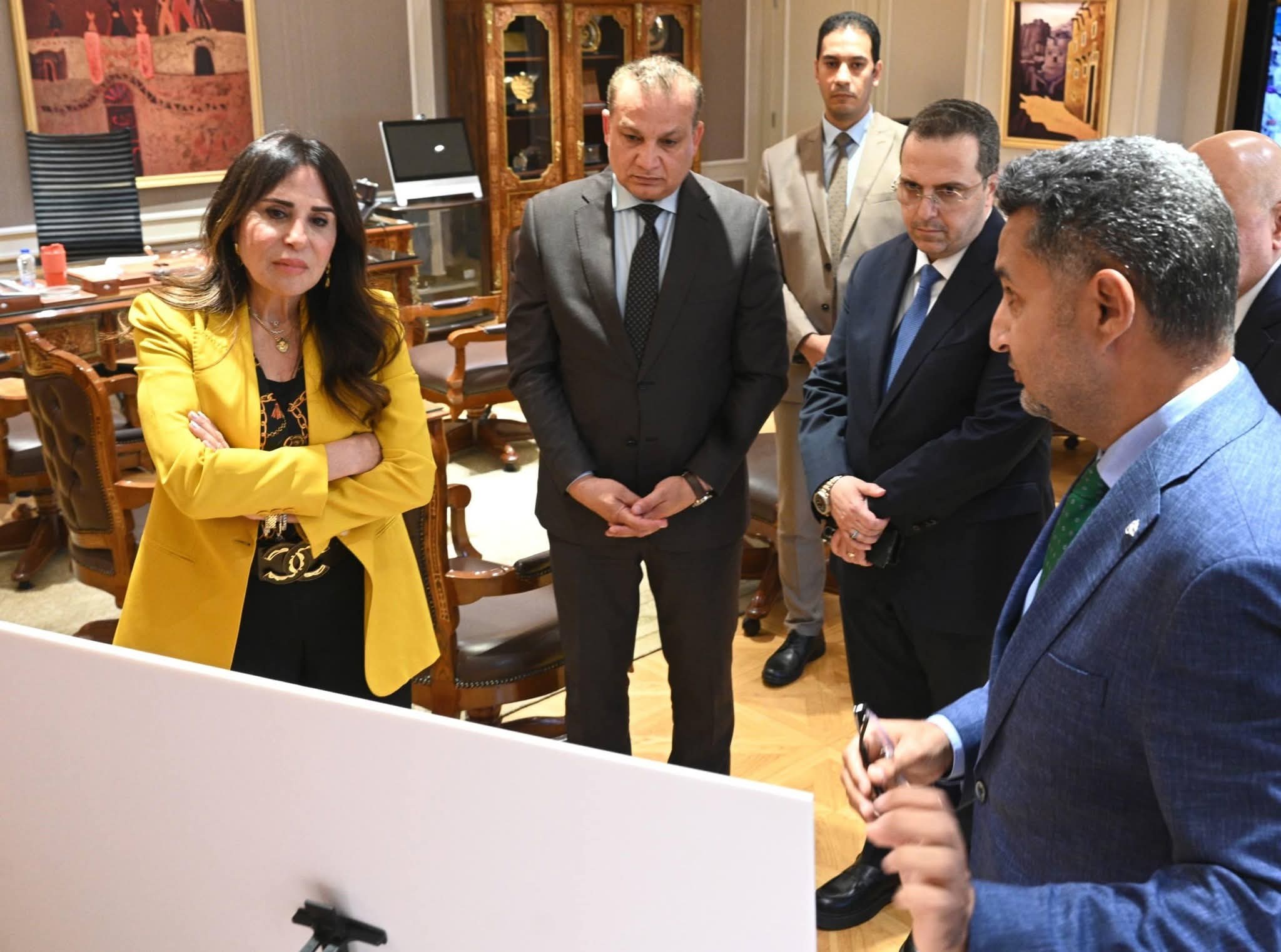 وزيرة الإسكان تبحث مع «أندلسية الطبية» التوسع في المشروعات الصحية بالمدن الجديدة