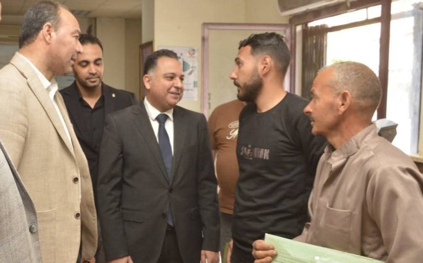 نائب محافظ البحيرة يتابع انتظام العمل بالمركز التكنولوجي بشبراخيت