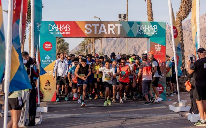 دهب تدخل بقوة عالم السياحة الرياضية.. تنظيم أول نصف ماراثون 21 كم بمشاركة دولية واسعة