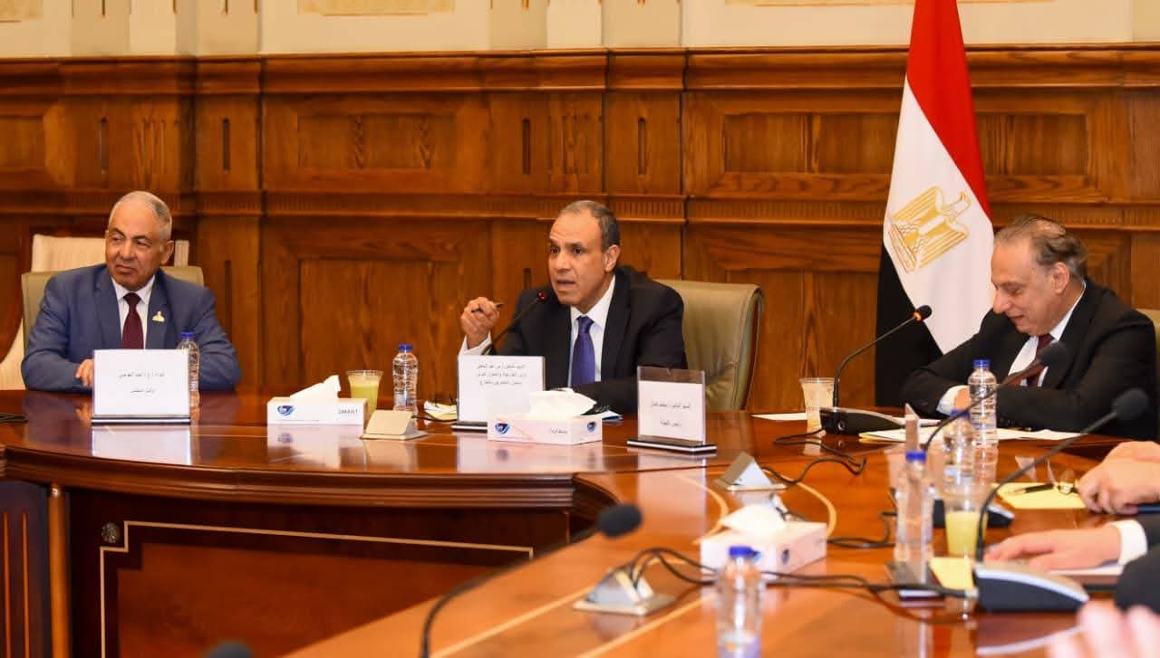 وزير الخارجية يستعرض رؤية مصر للتحديات الإقليمية أمام “خارجية الشيوخ”