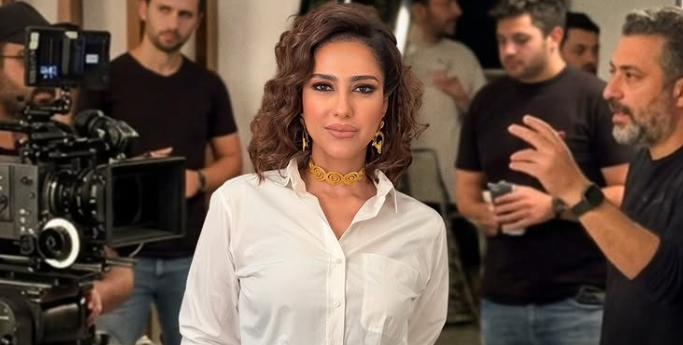 بلمسة تكنولوجية.. حنان مطاوع تُكرم 