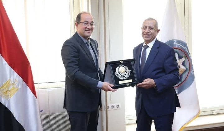 وزارة المالية والأكاديمية العربية تبحثان تعزيز الاستثمار في العنصر البشري