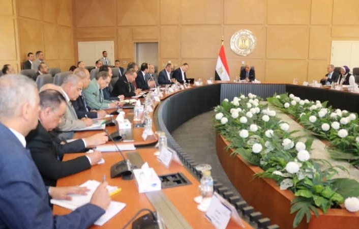 استعدادات مكثفة بقطاع الكهرباء لمواجهة زيادة الاستهلاك وارتفاع الأحمال