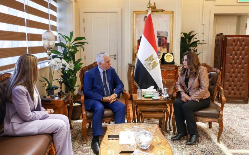 وزارة التنمية المحلية والبيئة توقع بروتوكولًا لإتاحة برامج ماجستير ودكتوراه مدعمة للعاملين وأسرهم