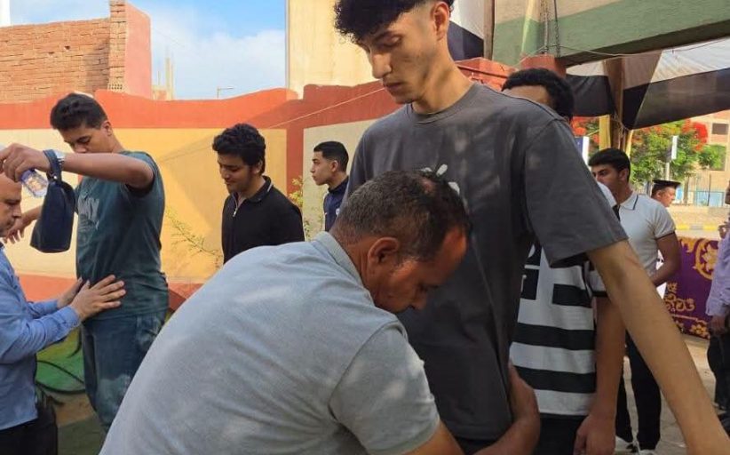 الثانوية العامة 2026.. تفتيش دقيق للطلاب قبل دخول اللجان وتحذير من حيازة الهواتف وسماعات البلوتوث