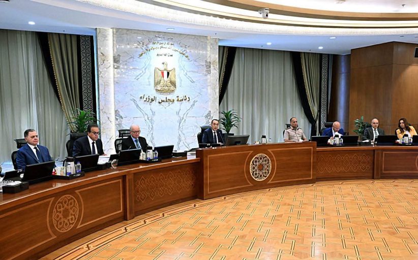 مدبولي: تحويل أكثر من 1.1 مليون عداد كودي إلى عدادات قانونية بعد توفيق الأوضاع