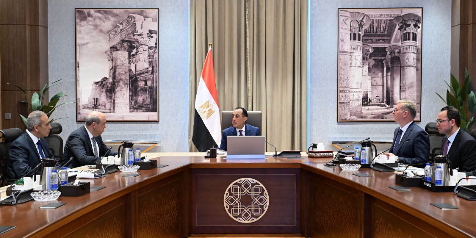مدبولي يتابع إطلاق أول مشروع لإنتاج وقود الطائرات الأخضر في مصر