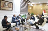 محافظ الوادي الجديد تبحث مع النواب والشيوخ ملفات أراضي الجمعيات وتقنين أراضي الدولة