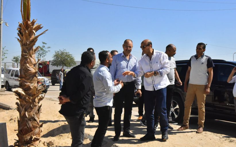 محافظ أسيوط يتابع تطوير ميدان قناطر أسيوط الجديدة ويؤكد استمرار خطة تجميل الميادين