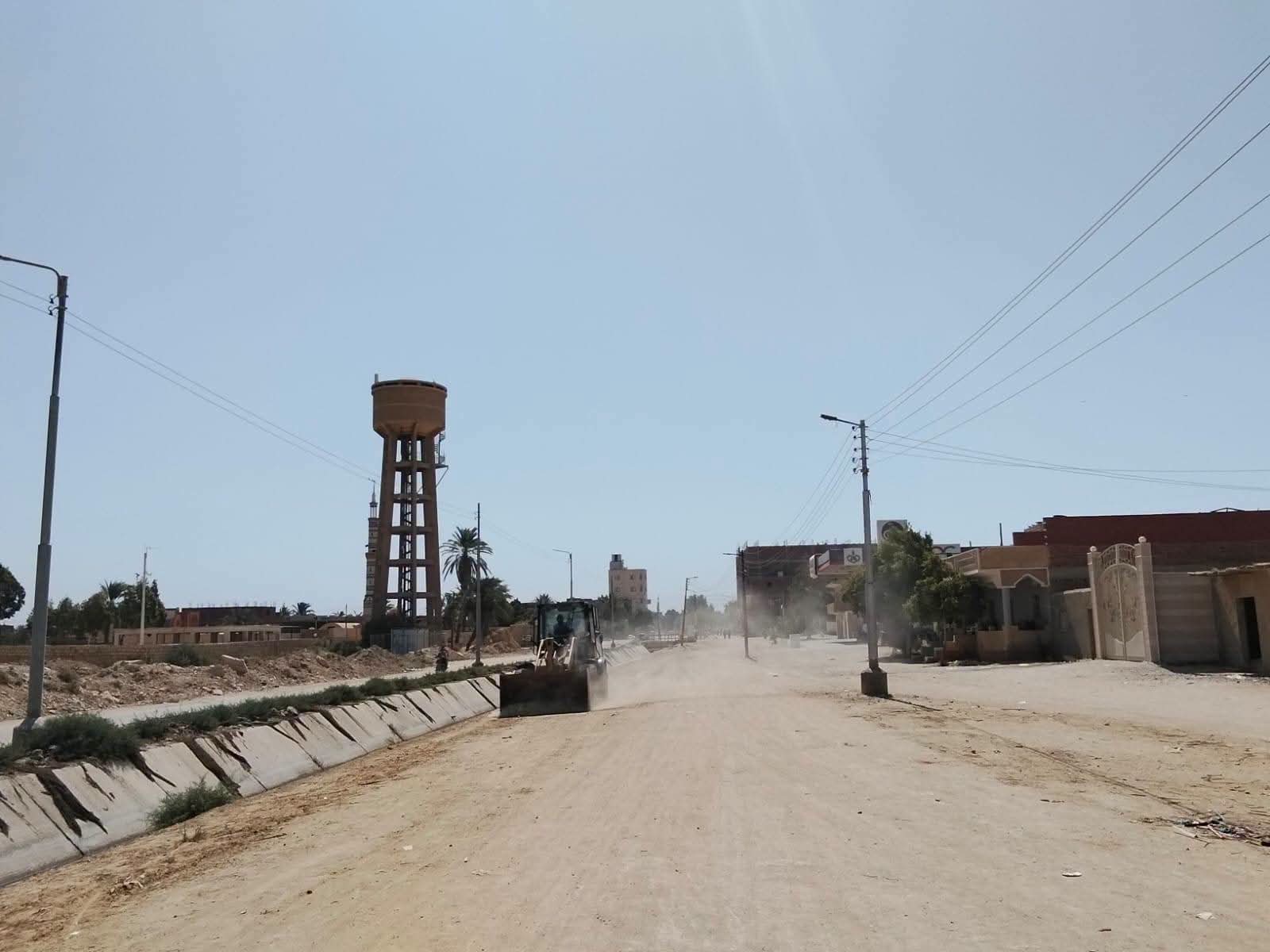 حملات مكثفة للنظافة ورفع الإشغالات بمركز يوسف الصديق لتحسين المظهر الحضاري