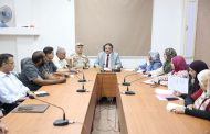 الوادي الجديد تبحث تطوير مصنع الملابس الجاهزة بالخارجة لزيادة الإنتاج وتوفير الزي المدرسي