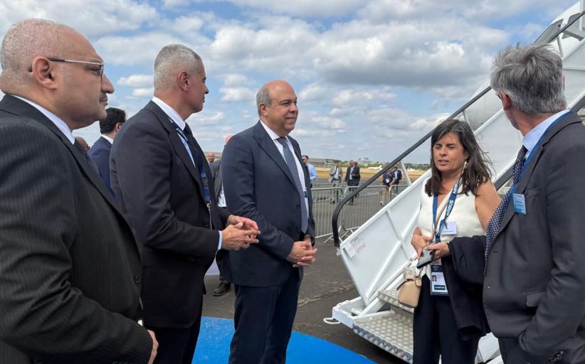 وزير الطيران يبحث مع «إيرباص» موعد تسليم طائرات A350 ويطّلع على أحدث تقنيات A321XLR