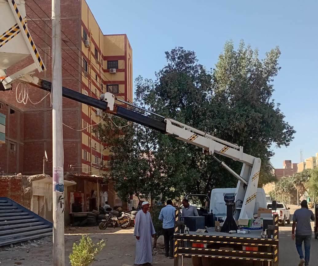 محافظة أسوان تمضي في تطوير الخدمات بنصر النوبة بحملات نظافة وصيانة للمرافق وتحسين الطرق