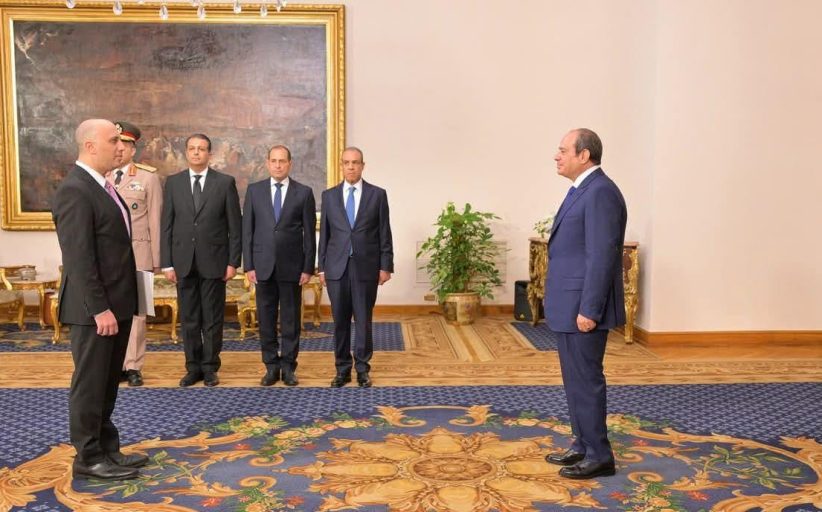 الرئيس السيسي يتسلم أوراق اعتماد 17 سفيرًا جديدًا لدى مصر