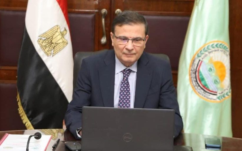 الزراعة : صرف أكثر من 8 ملايين شيكارة أسمدة للمزارعين ووزير الزراعة يوجه بتتبع الشحنات حتى الجمعيات