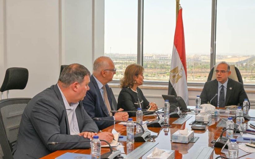 وزير الاستثمار يبحث مع بنك أوف نيويورك توسيع وصول الشركات المصرية للأسواق العالمية