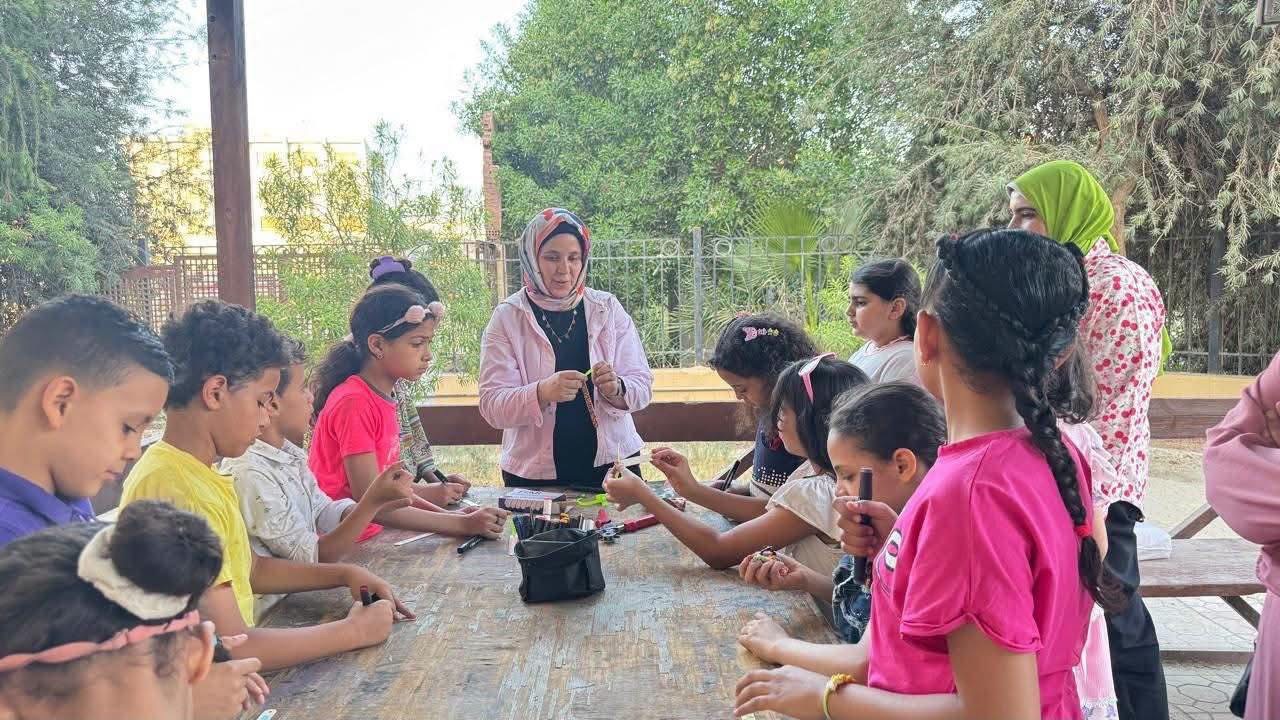 الخط العربي وتكريم المتفوقات.. فعاليات ثقافية مميزة بمكتبة سنورس لدعم الإبداع والتميز