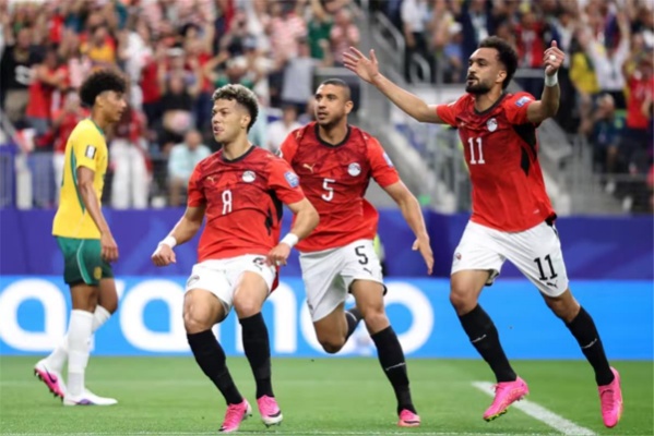 إمام عاشور يكتب اسمه بحروف من ذهب.. إنجاز مونديالي جديد يهز تاريخ الفراعنة