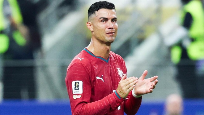دجوركاييف يدافع عن رونالدو: البرتغال تخلت عنه في أصعب لحظاتها