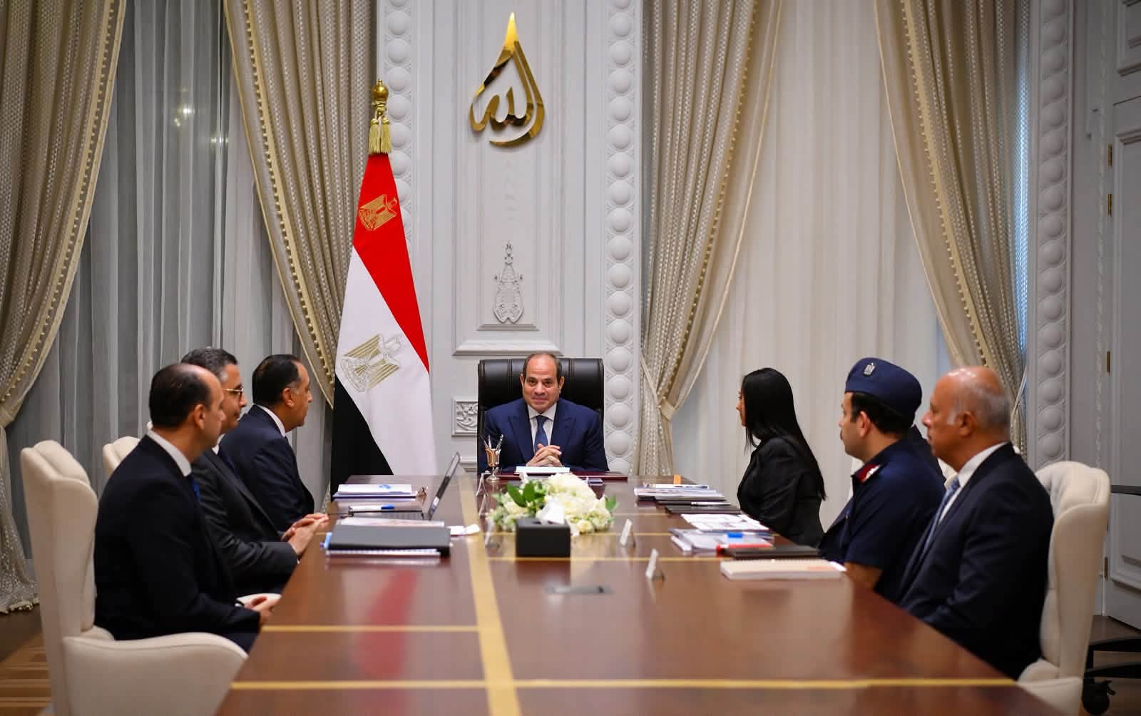 السيسي: مخزون السلع الاستراتيجية يكفي لفترات آمنة ووجه بتطوير الدعم وتحقيق الاكتفاء الذاتي