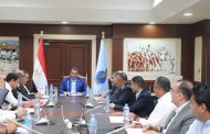 محافظ البحر الأحمر يبحث خطة تنشيط السياحة وتعظيم موارد الهيئة