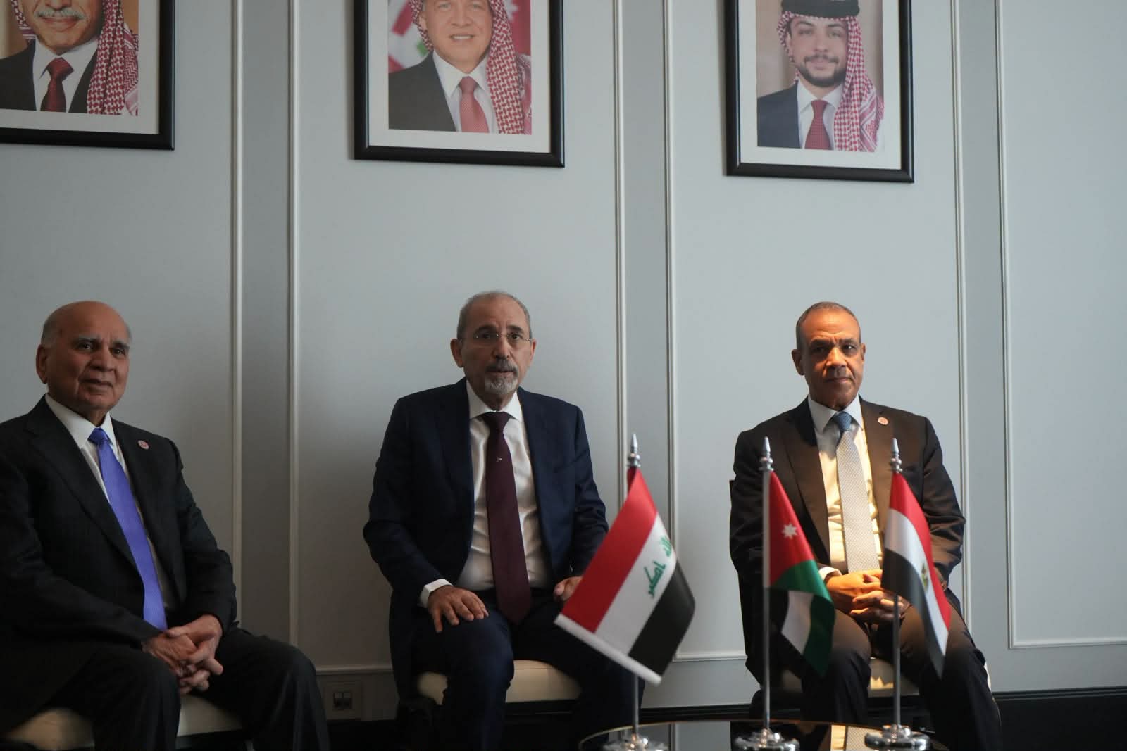 مصر والجزائر تتفقان على تعزيز التنسيق بشأن ليبيا ودعم استقرارها