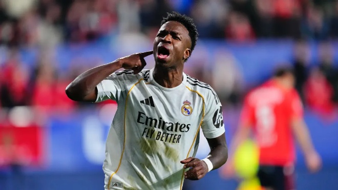 بعد تجديد فينيسيوس.. معضلة جديدة تنتظر مورينيو داخل ريال مدريد