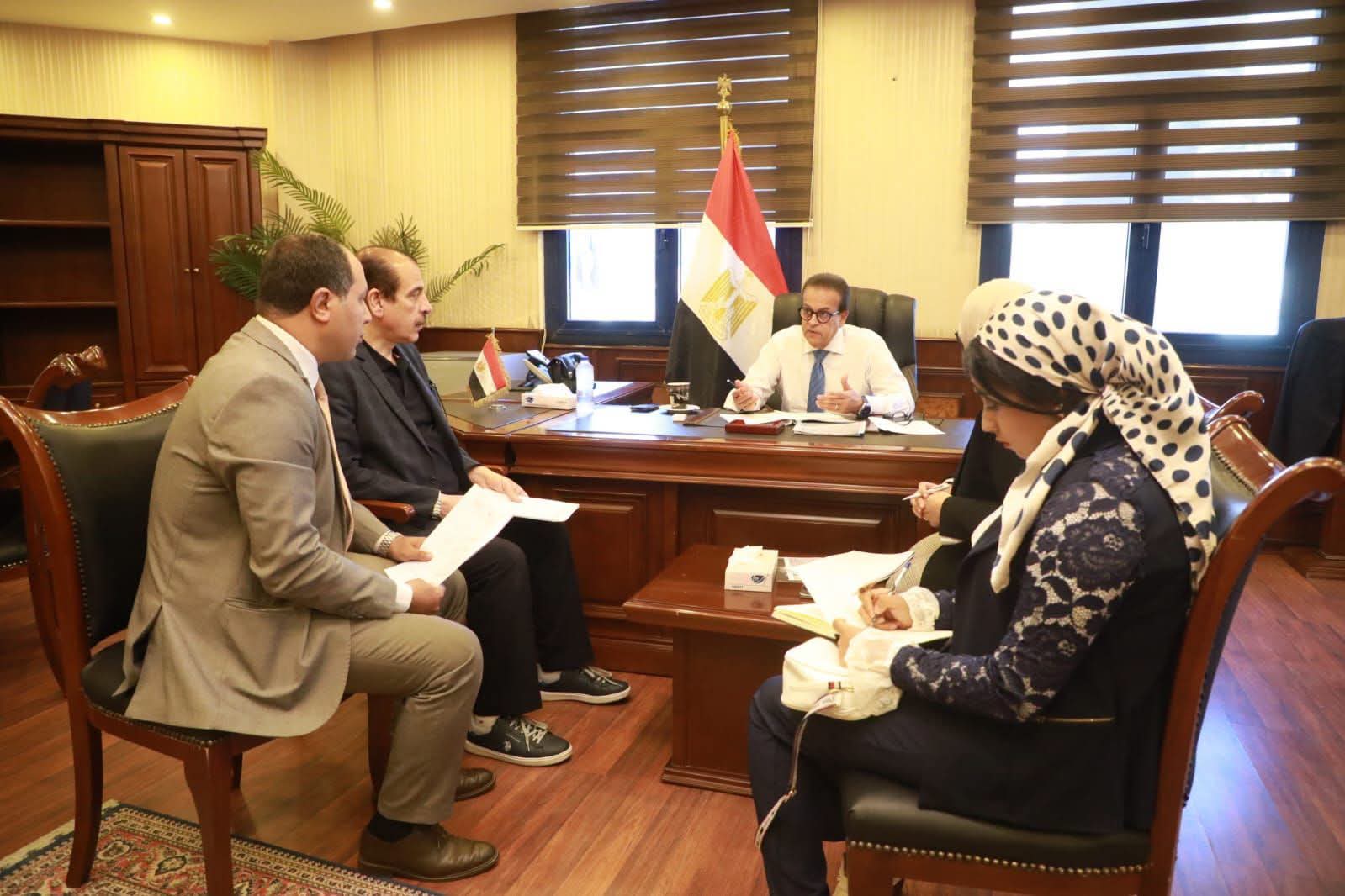 وزير الصحة يوجه بإنشاء لجنة قومية لطب الأجنة وتوسيع الاستعانة بالخبرات الدولية