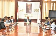 استعدادًا لقافلة «إيد واحدة».. محافظ الأقصر يبحث مع التحالف الوطني خطة تقديم خدمات متكاملة للمواطنين