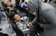 محافظ الوادي الجديد تسلّم 30 بطاقة خدمات متكاملة لذوي الهمم بالخارجة