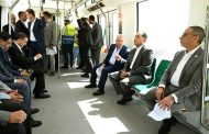 مدبولي يستقل مونوريل غرب النيل ويتابع التشطيبات النهائية بالمحطات