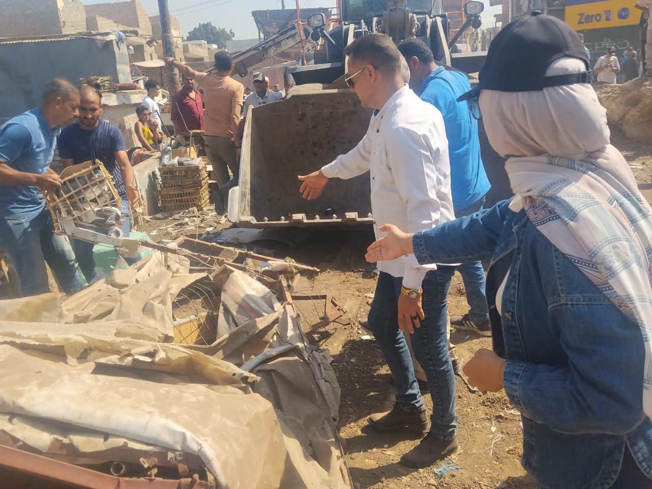 حملات مكثفة لرفع الإشغالات والتعديات من شوارع شبين القناطر