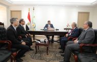 وزير الزراعة يبحث مع مدير 