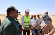 باستثمارات 1.5 مليار جنيه.. محافظ الوادي الجديد تتابع انطلاق الأعمال الإنشائية لمشروع تأصيل الدواجن