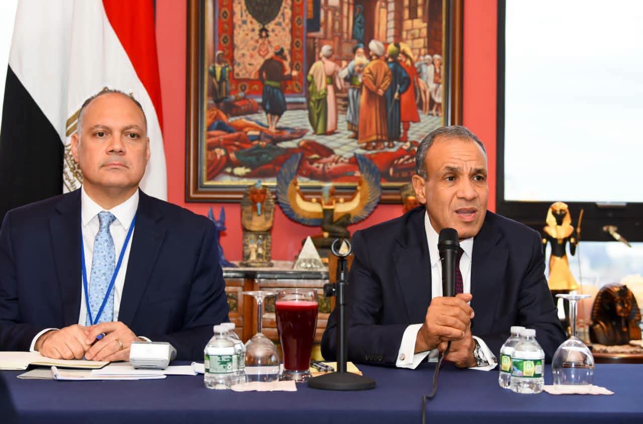 حوار مفتوح بين بدر عبد العاطي والجالية المصرية في نيويورك حول مصالح المصريين بالخارج