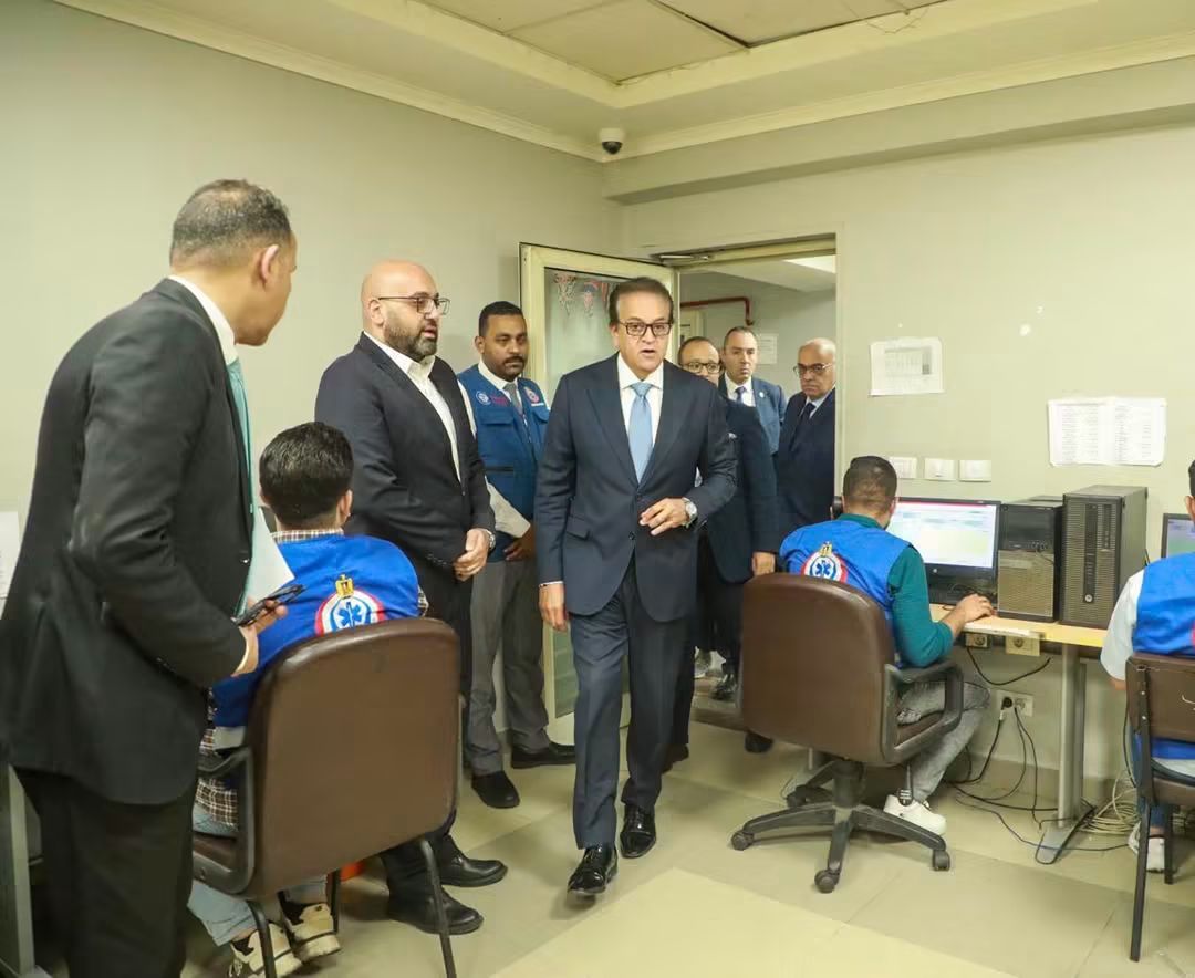 وزير الصحة يتفقد مركز الخدمات الطارئة 137 ويؤكد اهمية سرعة الاستجابة لاحتياجات المواطنين   