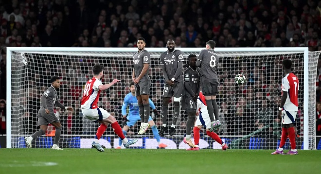 ريال مدريد في مأزق.. وآرسنال يترقب كلمة السر في يناير