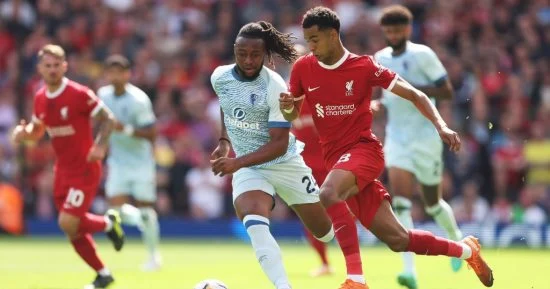 ليفربول في مهمة جديدة أمام بورنموث.. إيزاك يقود هجوم الريدز