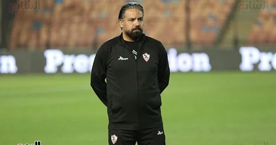 نجوم الزمالك يقدمون واجب العزاء في والدة مدحت عبد الهادي