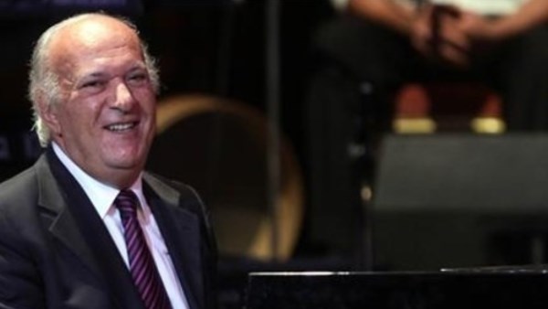 عمر خيرت يحيي حفلاً كبيراً على مسرح سيد درويش بأكاديمية الفنون 25 أكتوبر