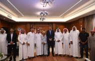 محافظ جنوب سيناء يبحث مع النواب ومشايخ وعواقل المحافظة احتياجات المواطنين