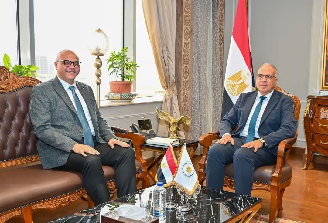وزير الري يتابع تنفيذ مشروعات حماية الشواطئ بنطاق محافظة الإسكندرية 